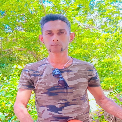 Jeewithe Charikawe mp3 songJeewithe Charikawe lyrics and karaoke